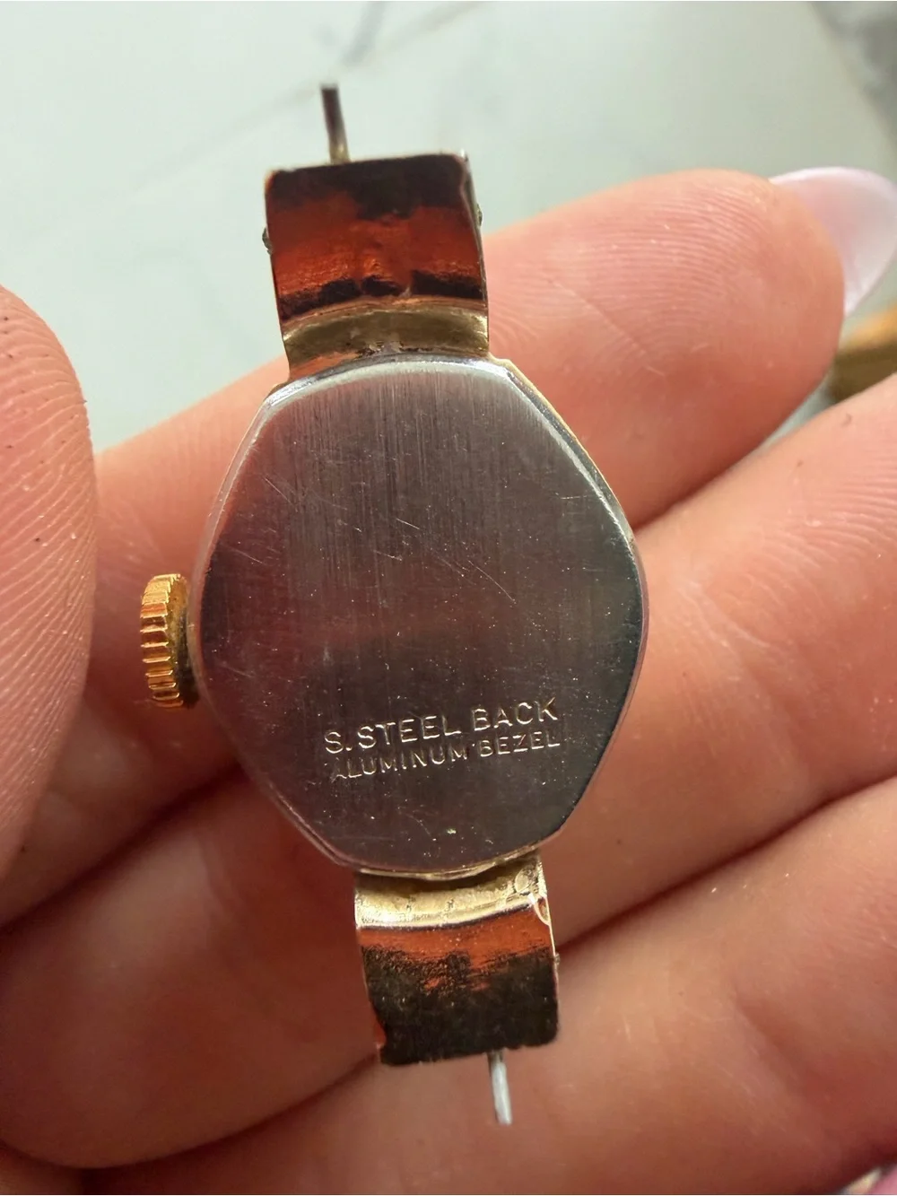 Antique Timex Gold Tone Women's Analog Bracelet Watch